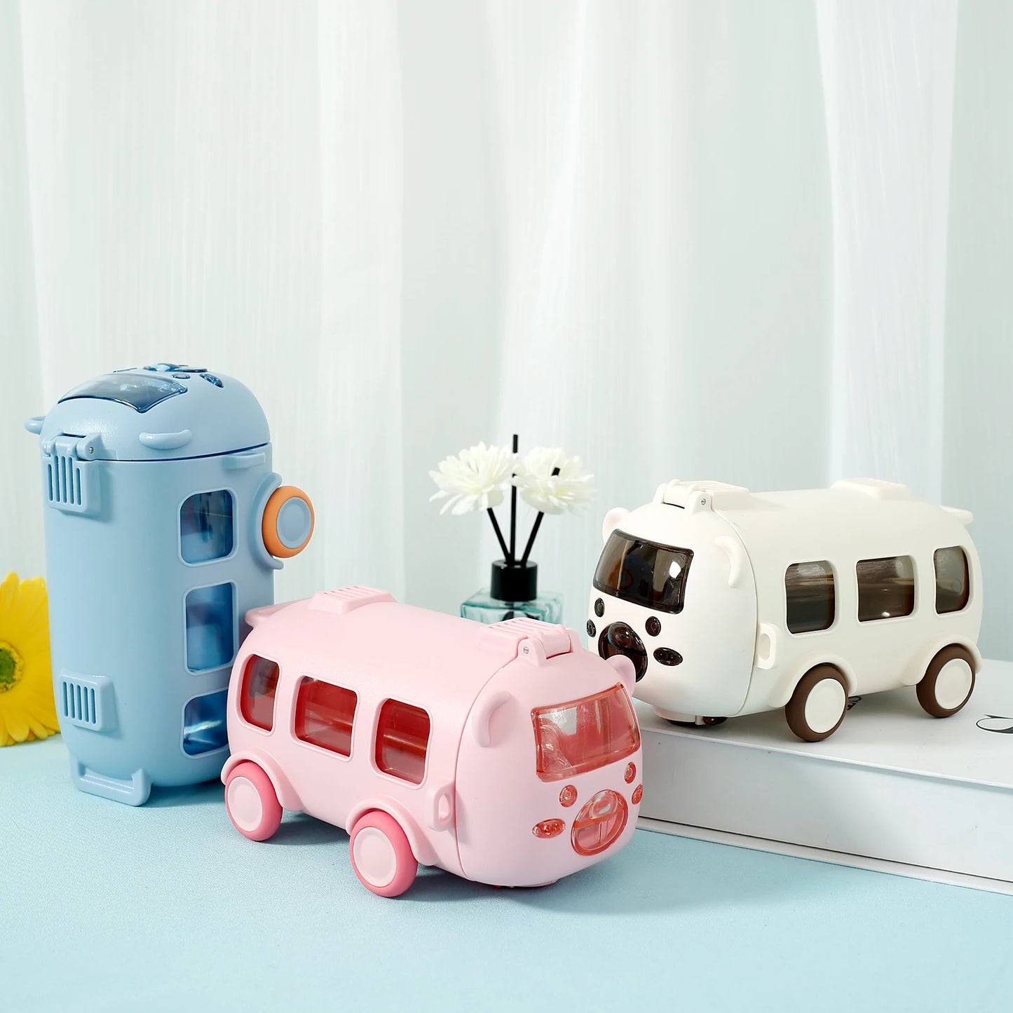 TERMO DE AGUA EN FORMA DE AUTOBUS PLAYSIP™ EL JUGUETE PERFECTO PARA TU HIJO ¡MIENTRAS SE HIDRATA CON DIVERSIÓN!